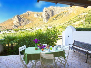 Villa located near the fantastic gulf